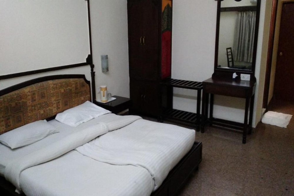 Room image 2